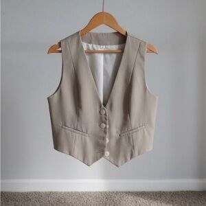 Stylish Tan Button-Up Vest